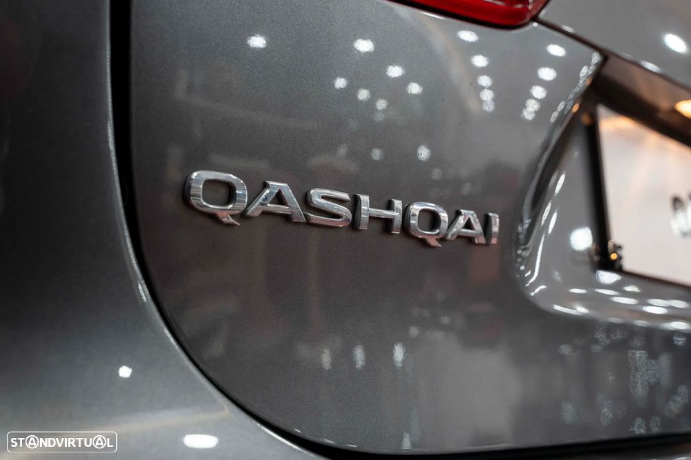 Nissan Qashqai 1.3 DIG-T N-Connecta J18 - 30