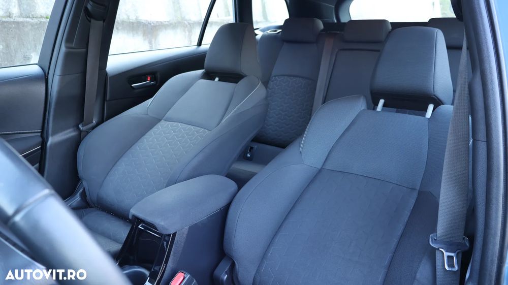 Toyota Corolla 1.8 Hybrid Touring Sports Business Edition - 13