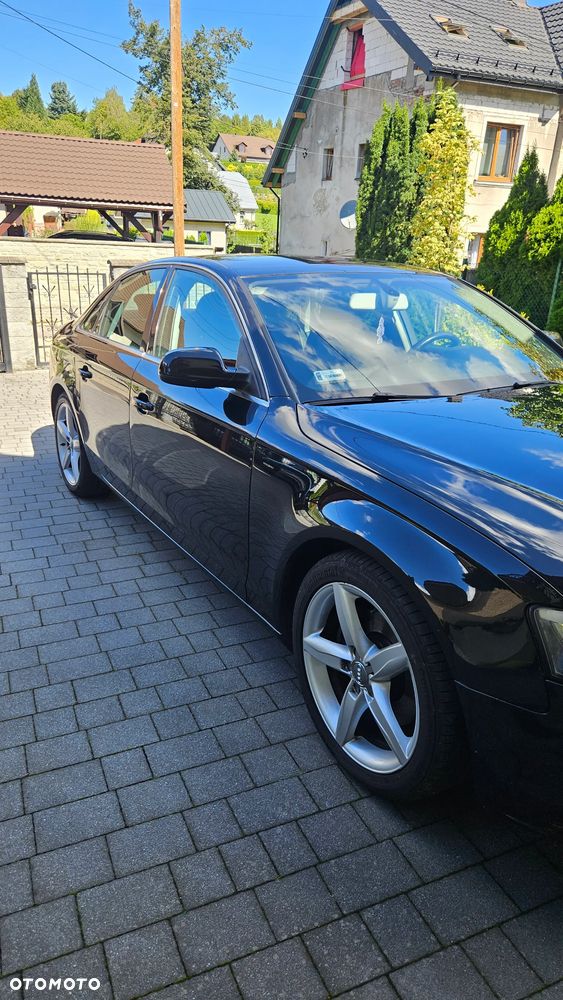 Audi A4 Limousine - 3