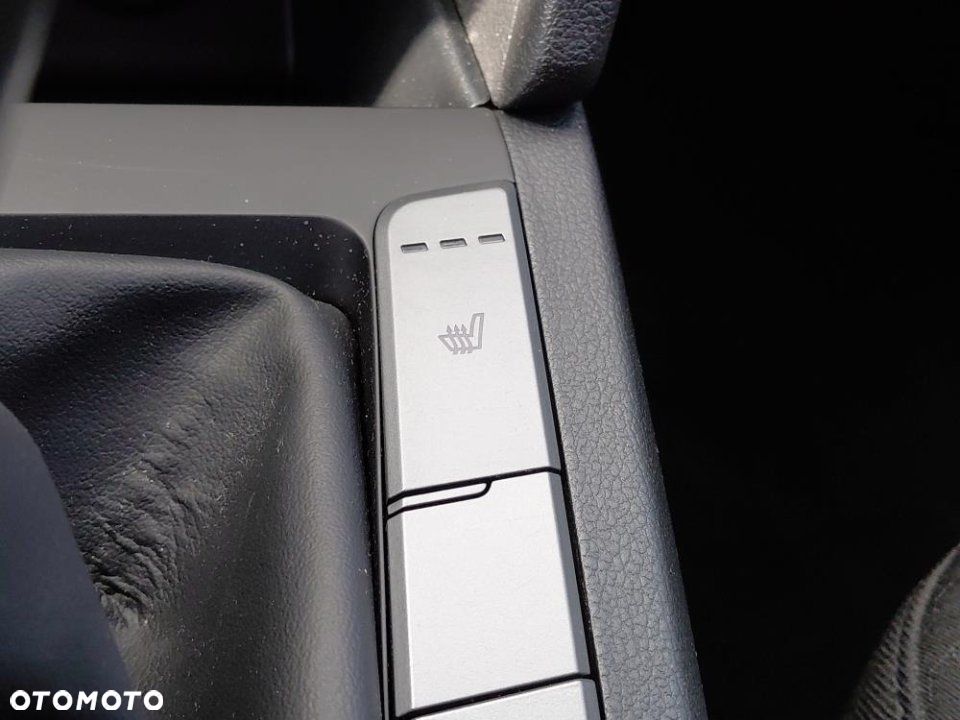 Hyundai Elantra - 22