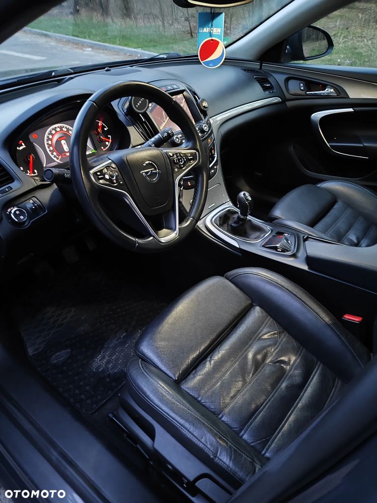 Opel Insignia - 17