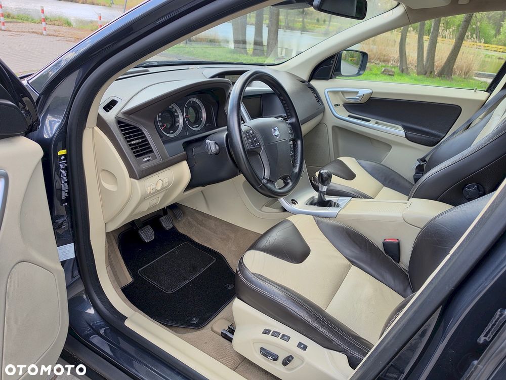 Volvo XC 60 D5 AWD Summum - 20