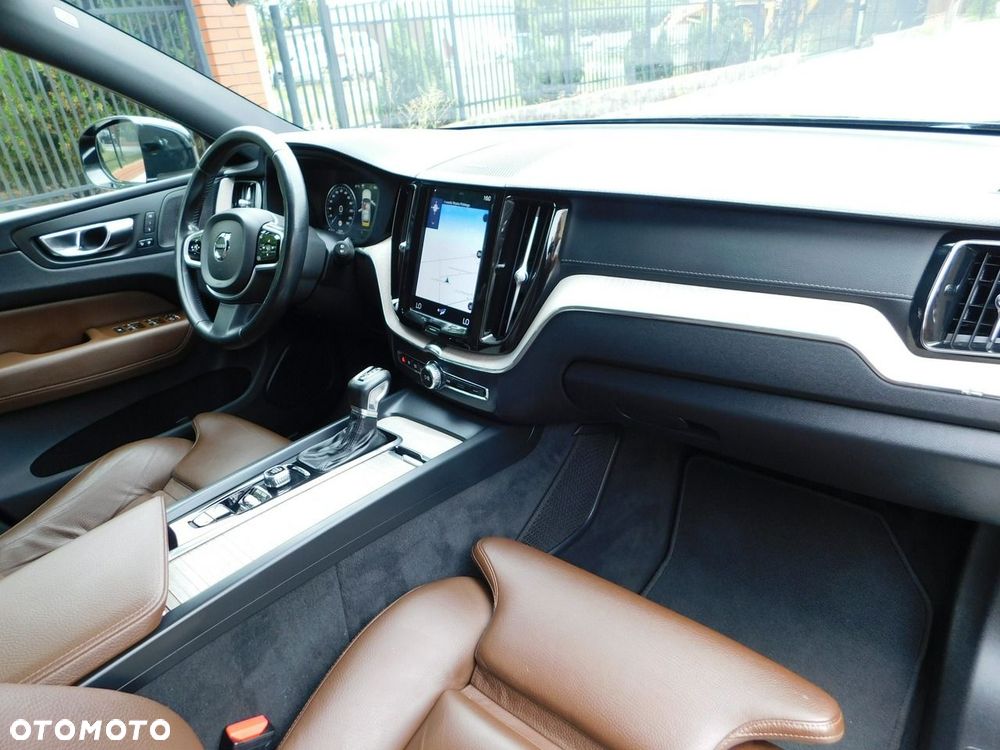 Volvo XC 60 B4 D Inscription - 8