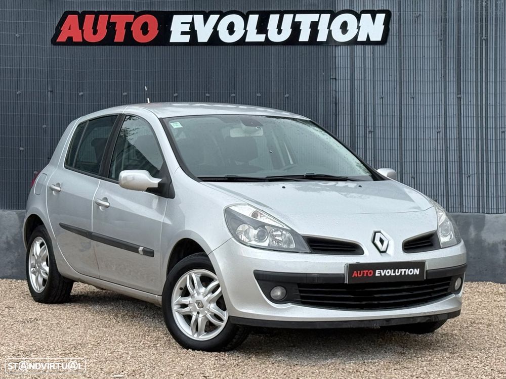 Renault Clio 1.2 16V Dynamique S - 1