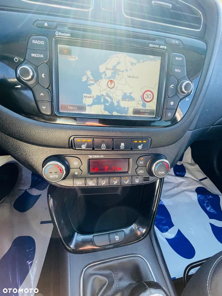 Kia Ceed 1.6 GDI ISG Spirit - 14