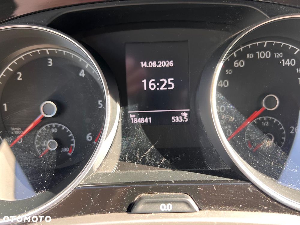 Volkswagen Touran 1.6 TDI BMT Comfortline - 25