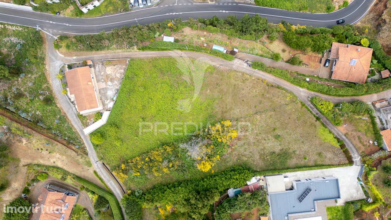 EXCLUSIVO – Terreno com 2.390 m² – Vista Panorâmica e Sol o Dia Todo - Grande imagem: 3/6