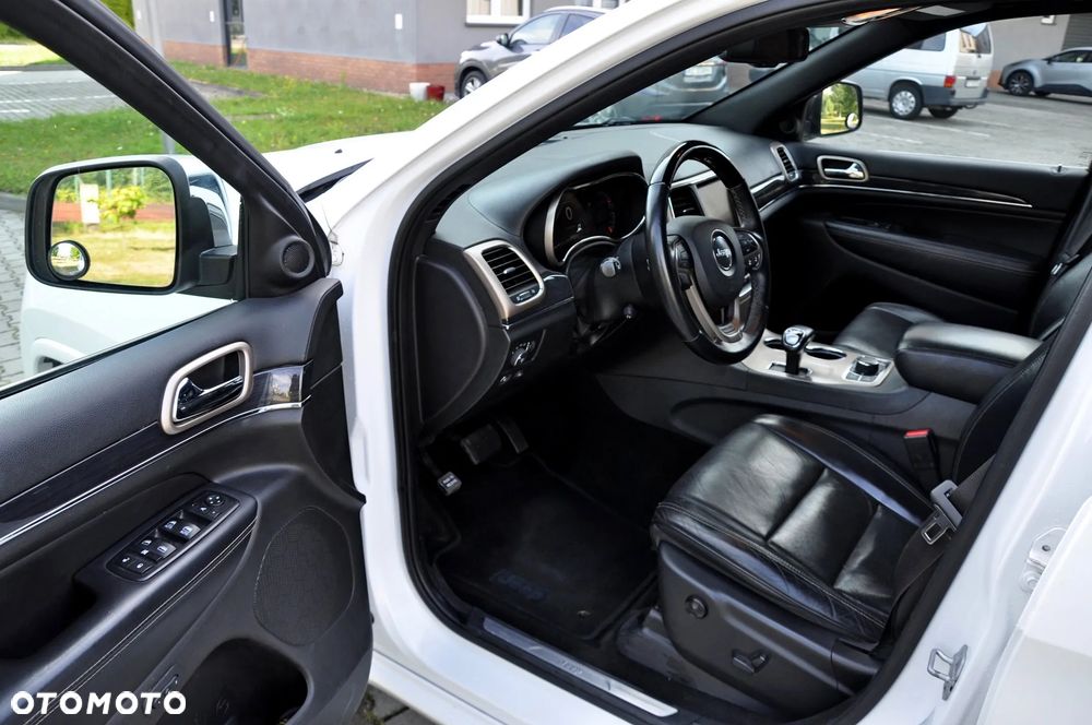Jeep Grand Cherokee - 18