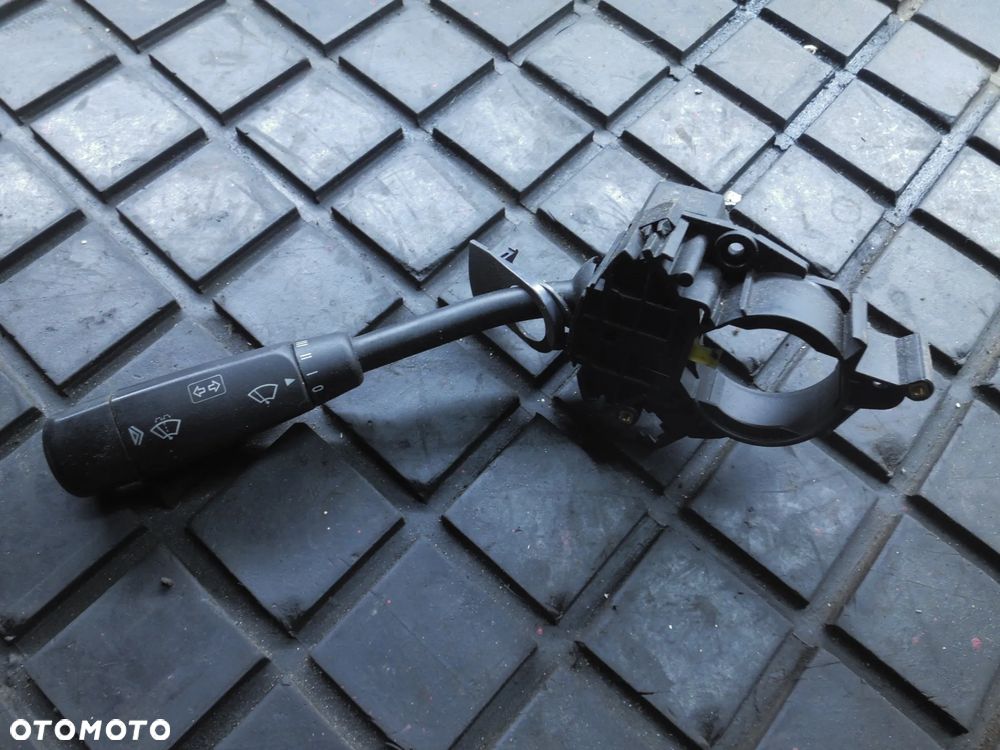 MANETKA WYCIERACZEK MERCEDES A-KLASA W168 1685450110 POSIADAM 2 SZT - 1