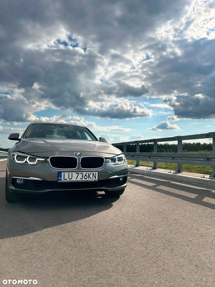 BMW Seria 3 320d Luxury Line - 7