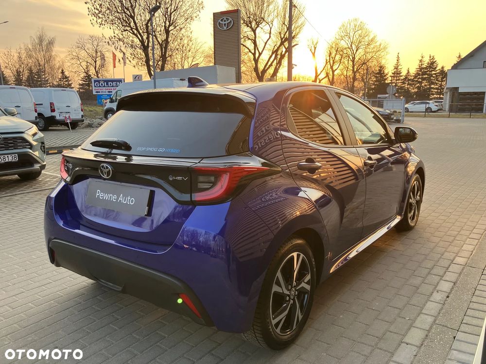 Toyota Yaris Hybrid 1.5 Style - 9
