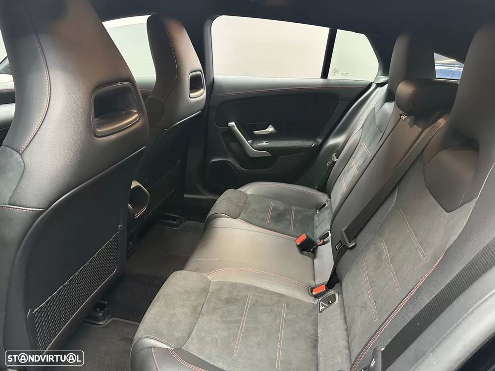 Mercedes-Benz CLA 250 e Shooting Brake AMG Line - 18