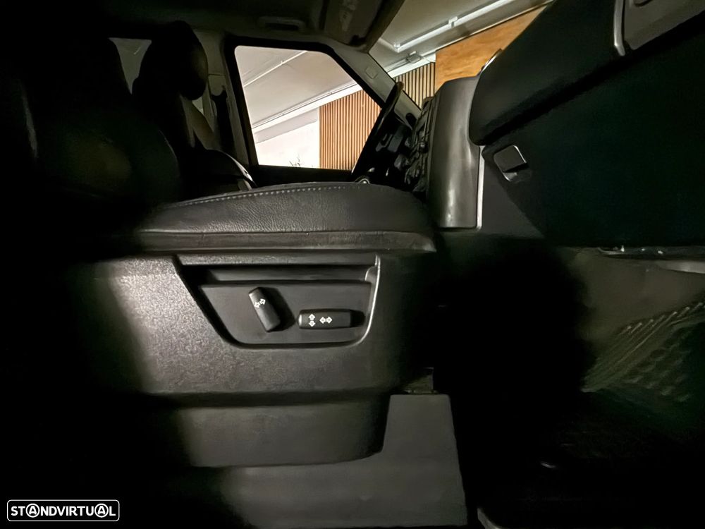Land Rover Discovery 2.7 TD V6 HSE Auto. - 30