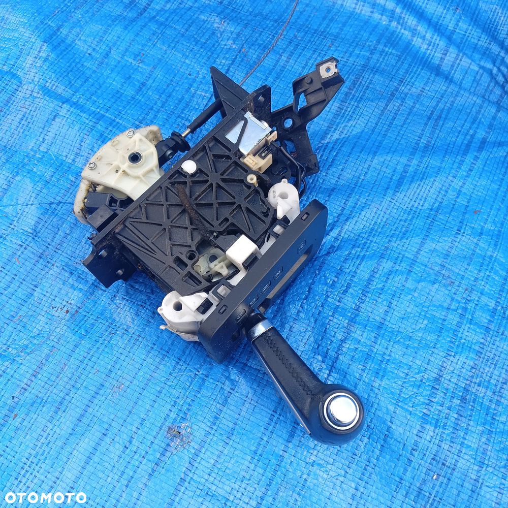 LEWAREK DŹWIGNIA ZMIANY BIEGÓW VW TOUAREG 7L6713203D 3.0 02-13 GAŁKA - 2
