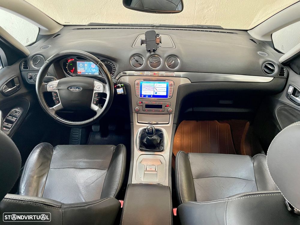 Ford S-Max 2.0 TDCi Titanium 7L - 11