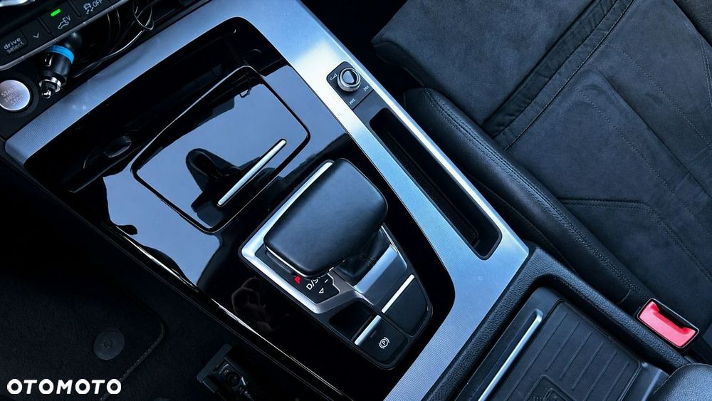 Audi Q5 Sportback - 16