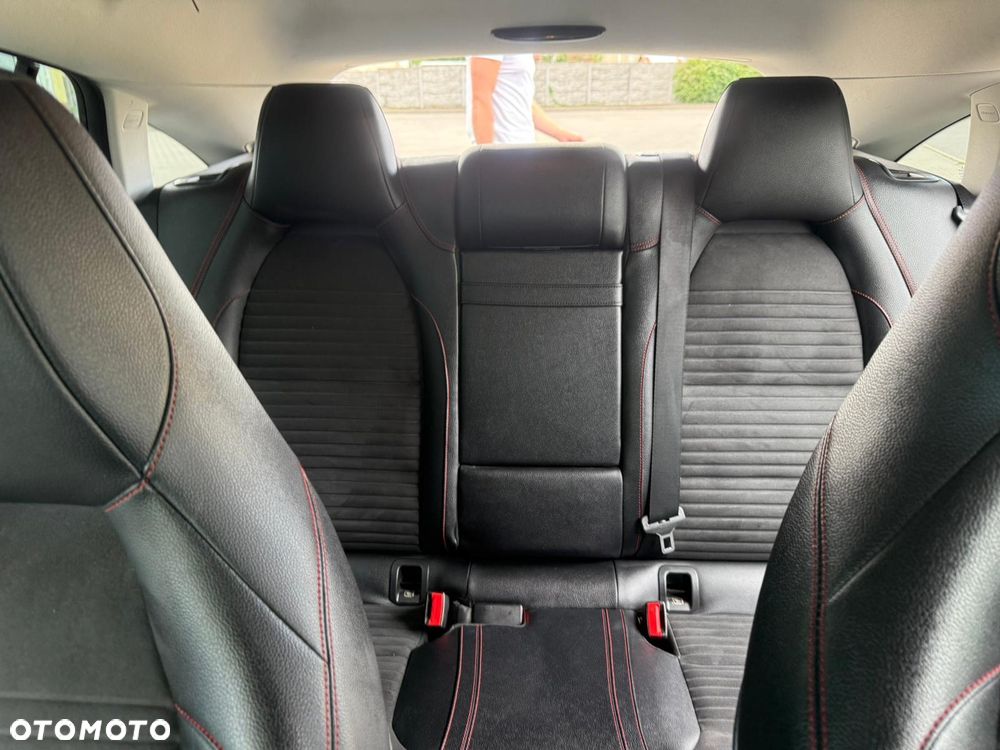 Mercedes-Benz CLA - 5