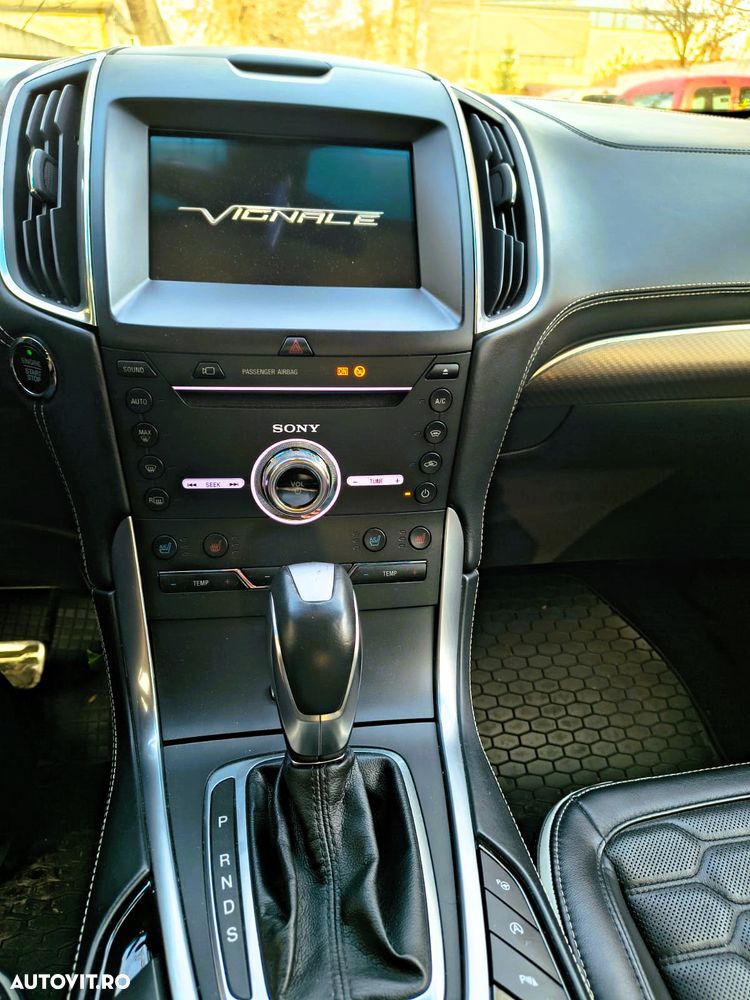 Ford Edge 2.0 TDCi Powershift Titanium - 5