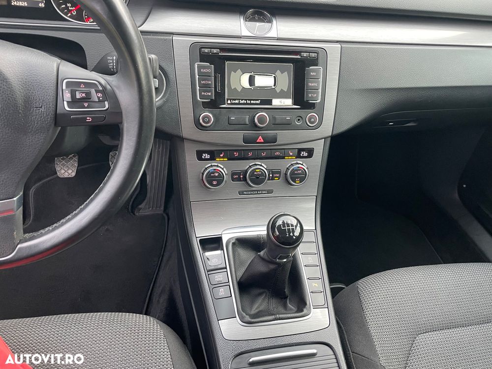 Volkswagen Passat - 22