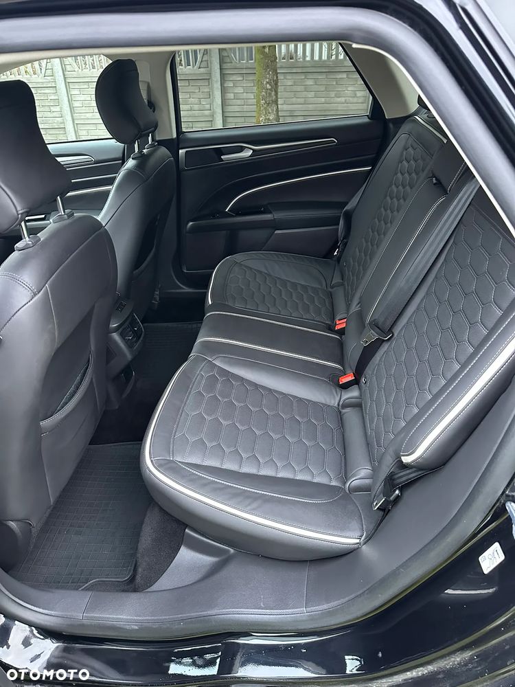 Ford Mondeo 2.0 Hybrid Vignale - 15