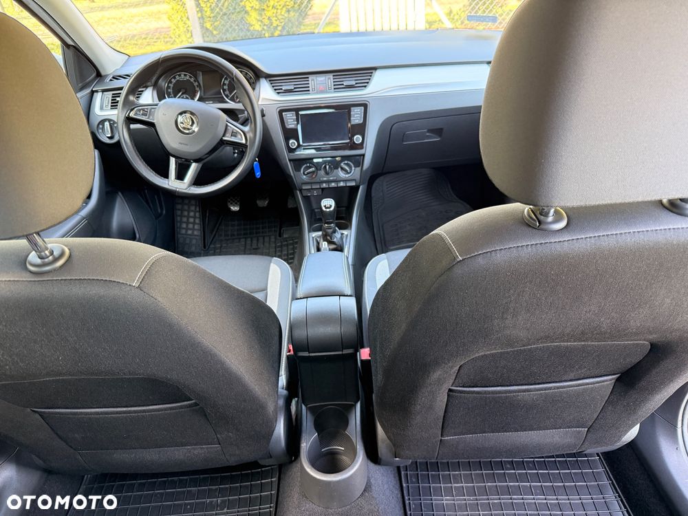 Skoda RAPID - 24