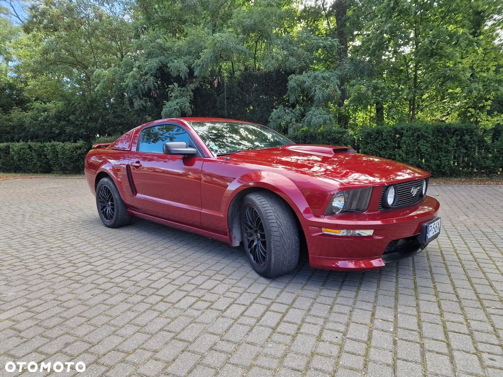 Ford Mustang - 32