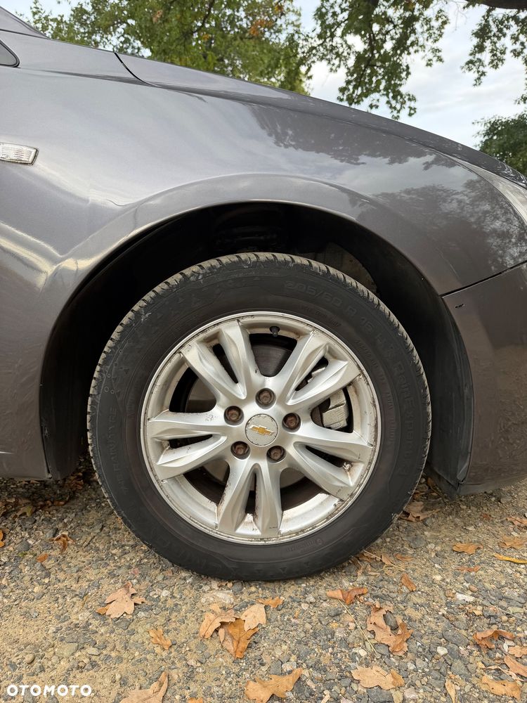 Chevrolet Cruze - 10