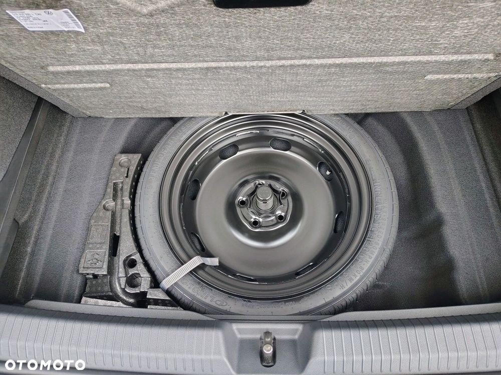 Volkswagen Golf - 12