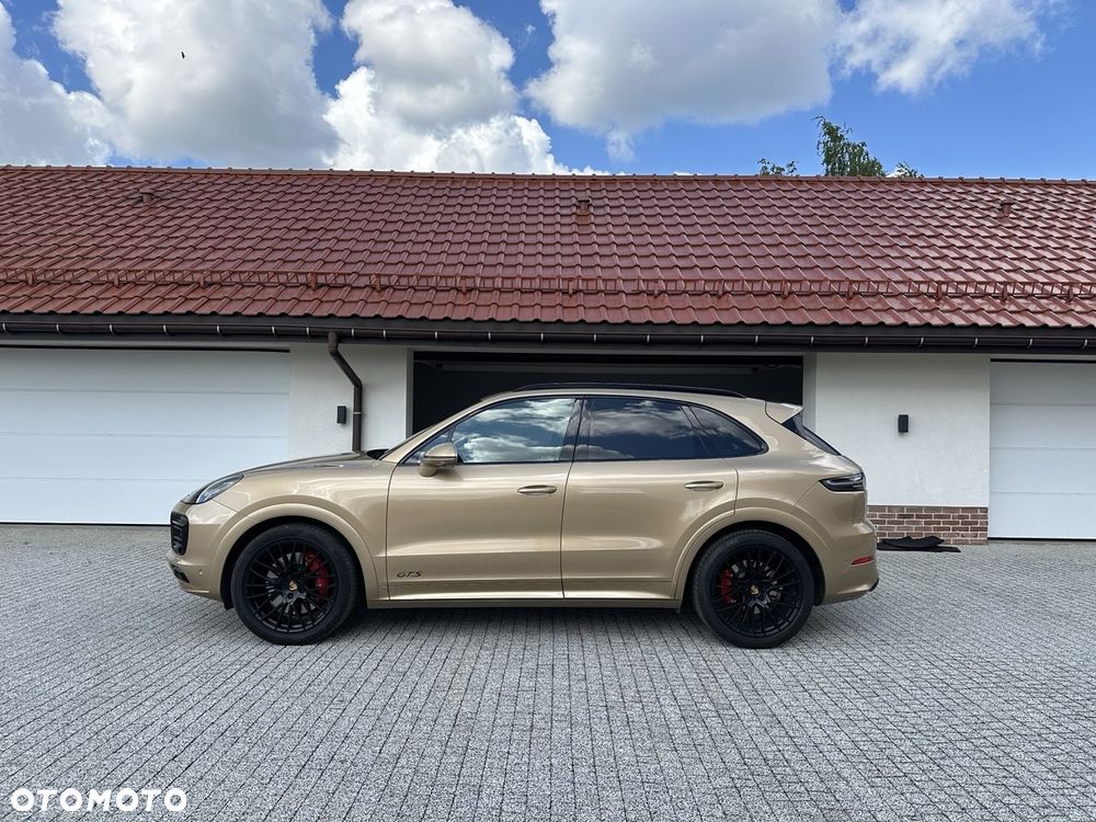 Porsche Cayenne - 7
