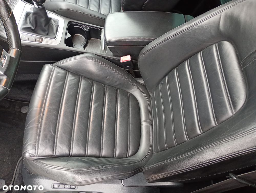 Volkswagen Passat 2.0 TDI 4Motion Highline - 13