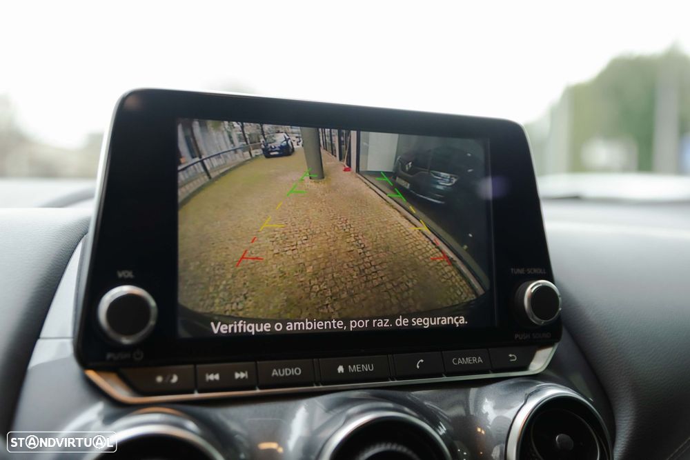 Nissan Juke 1.0 DIG-T N-Connecta DCT - 24