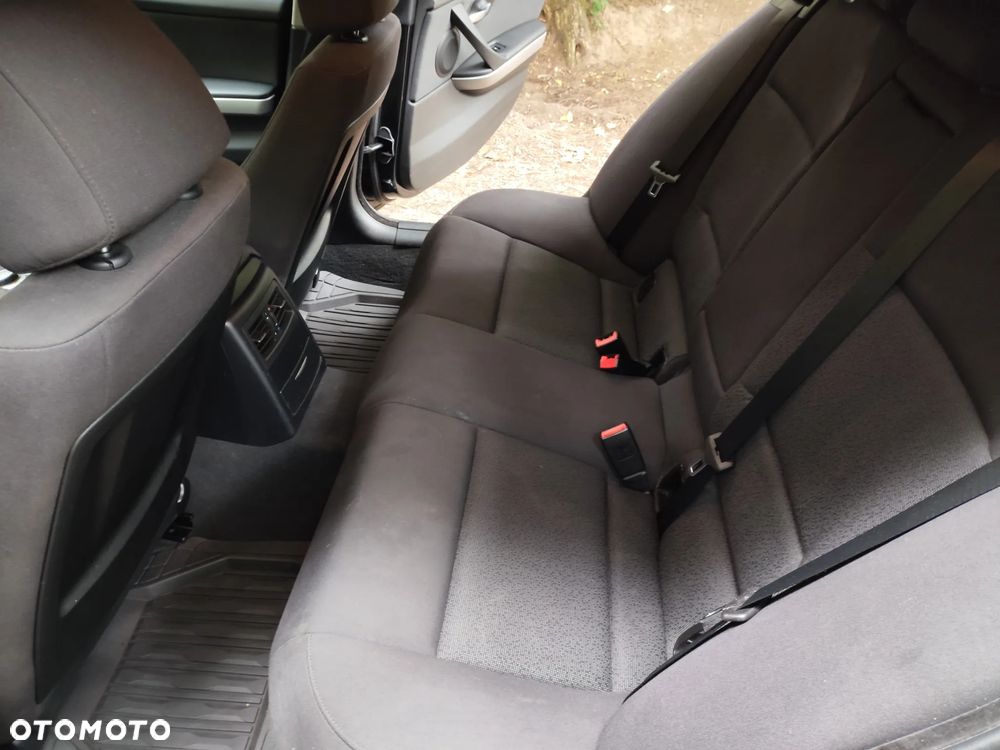 BMW Seria 3 - 16