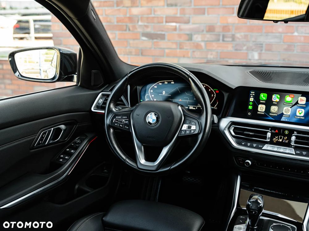 BMW Seria 3 320d Sport Line Shadow - 29
