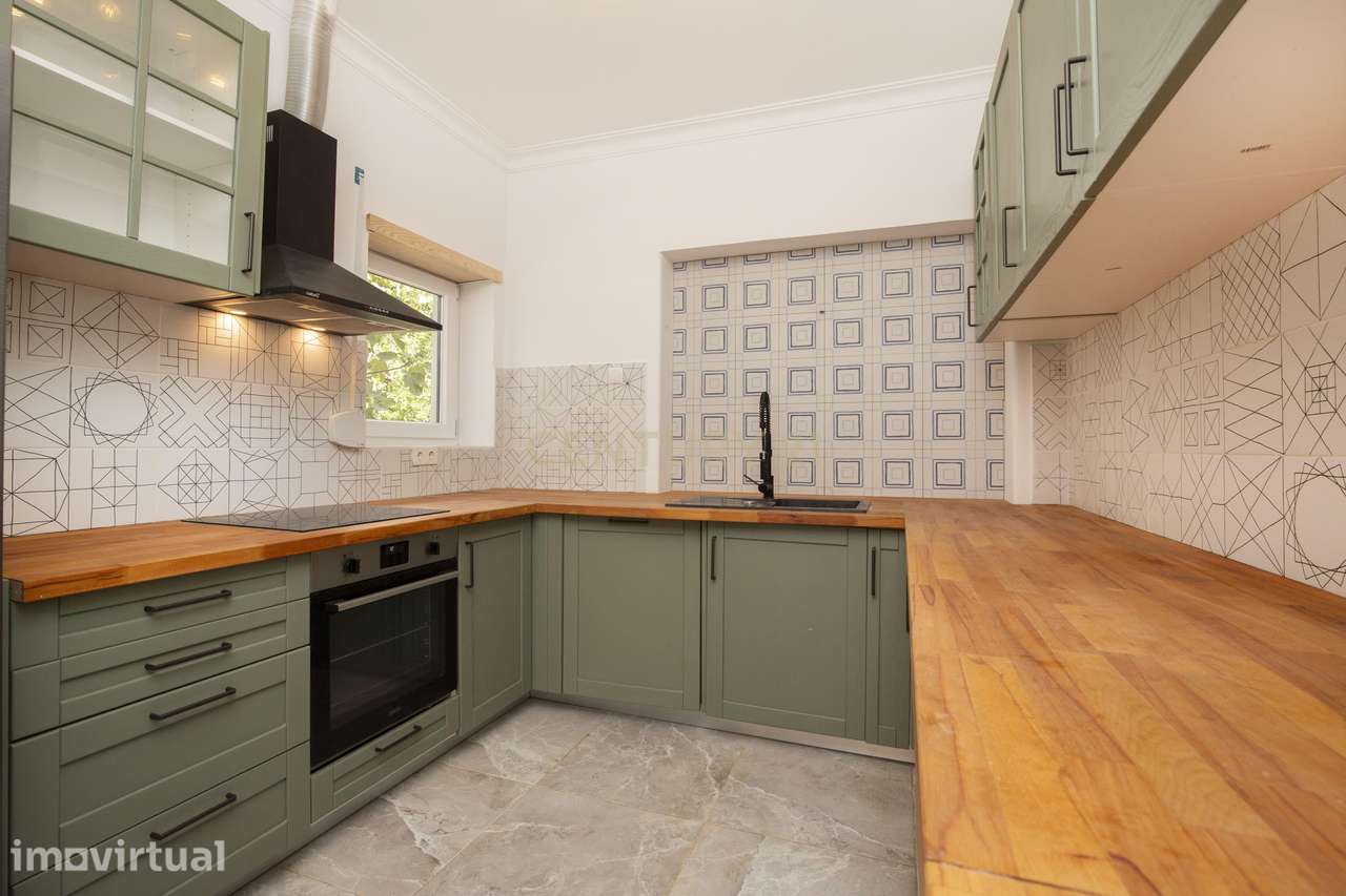 Casa Totalmente Renovada com 4+1 Quartos a Apenas 1 Minuto da Escola M - Grande imagem: 4/28