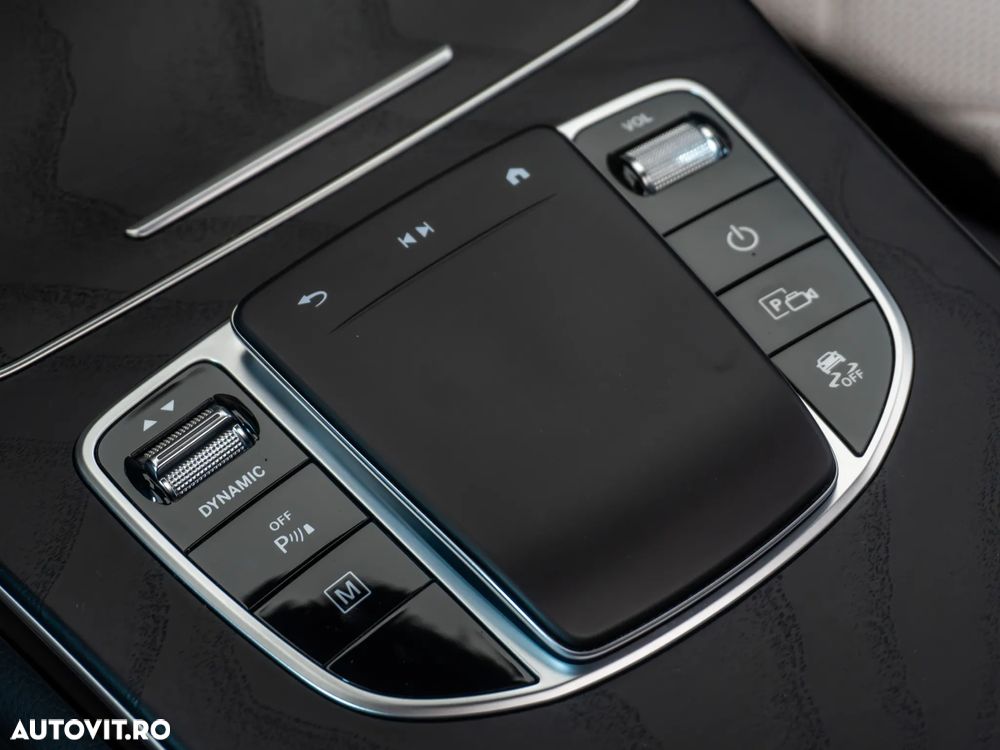 Mercedes-Benz GLC - 24