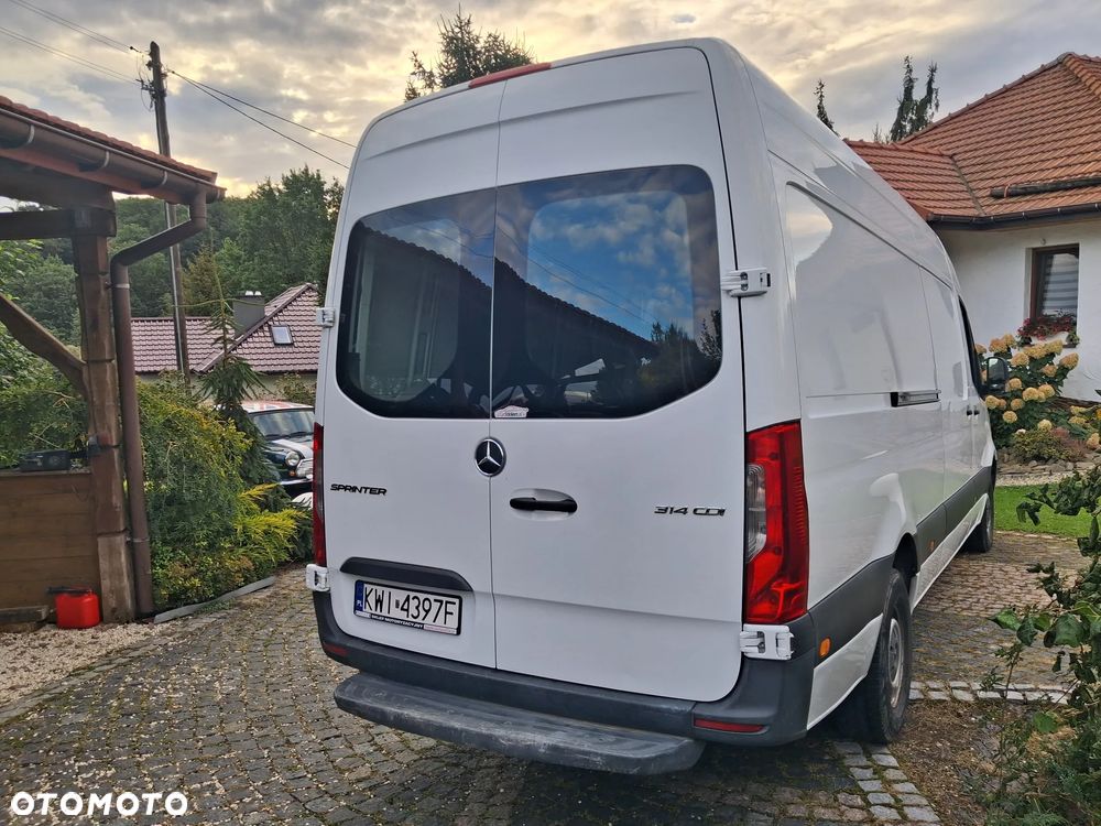 Mercedes-Benz Sprinter - 10