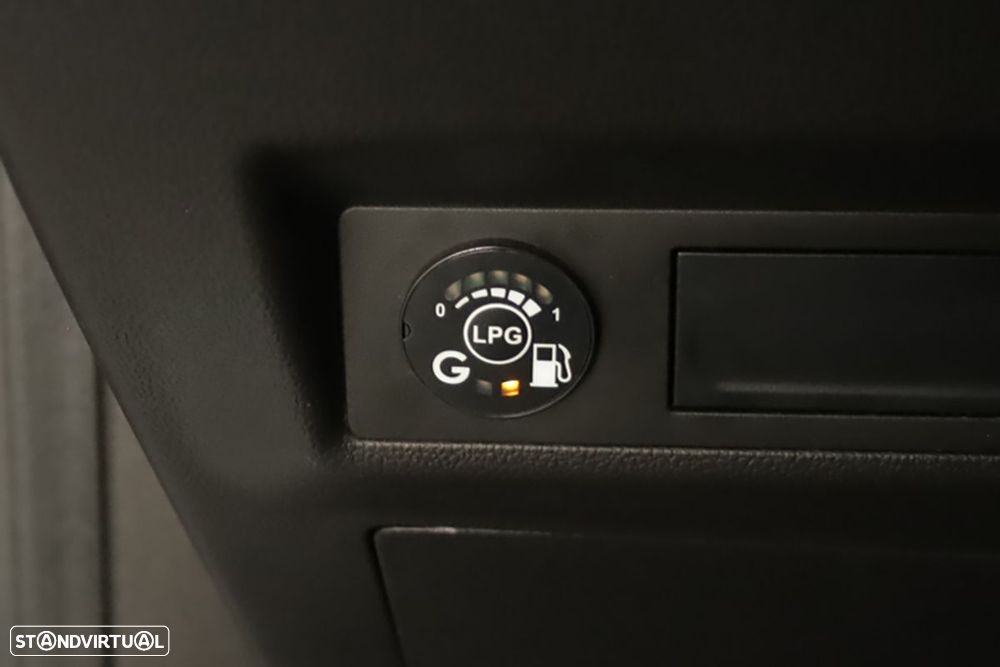 Renault Captur 1.0 TCe Techno Bi-Fuel - 21