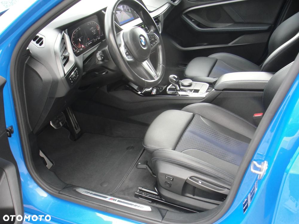 BMW Seria 1 120i M Sport - 12