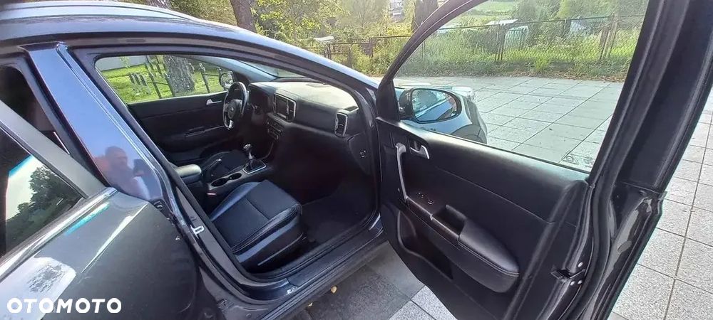 Kia Sportage 2.0 CRDI L AWD - 11