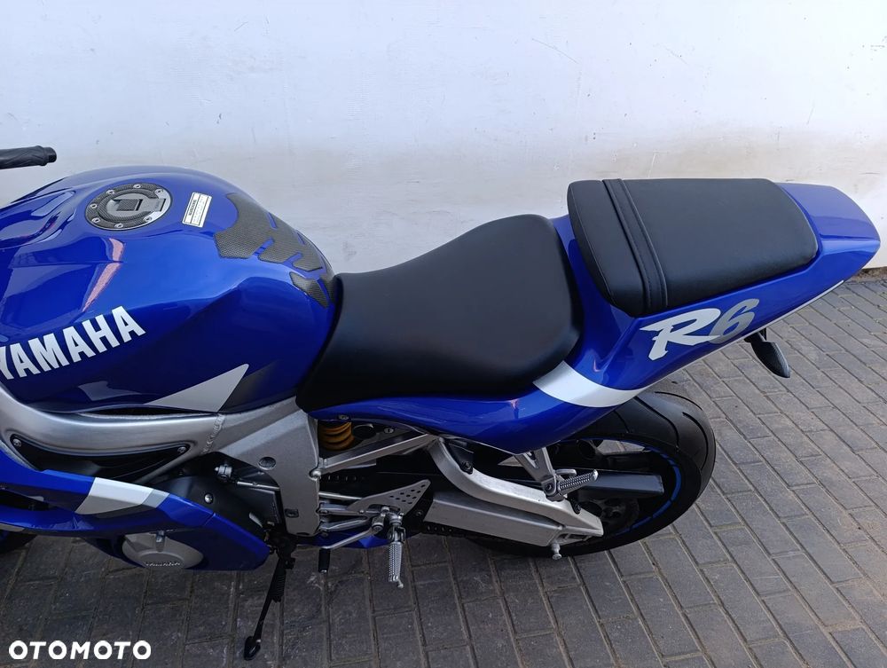 Yamaha R6 - 12