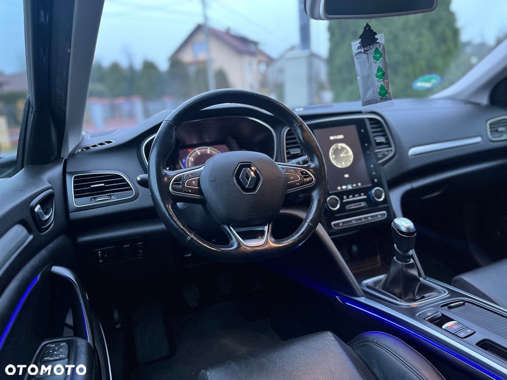Renault Megane Grandtour TCe 160 GPF BOSE EDITION - 32