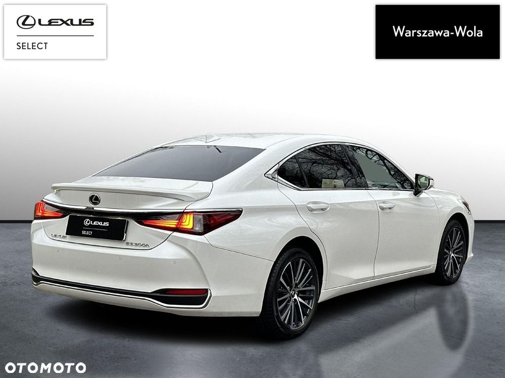 Lexus ES 300h Business Edition - 10