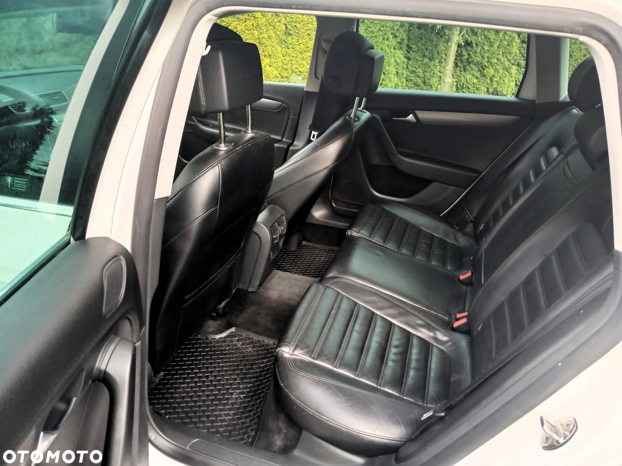 Volkswagen Passat Variant 2.0 TDI DSG BlueMotion Technology Highline - 33