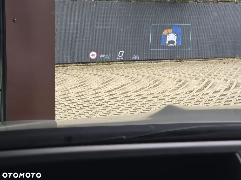 Mercedes-Benz GLE - 38