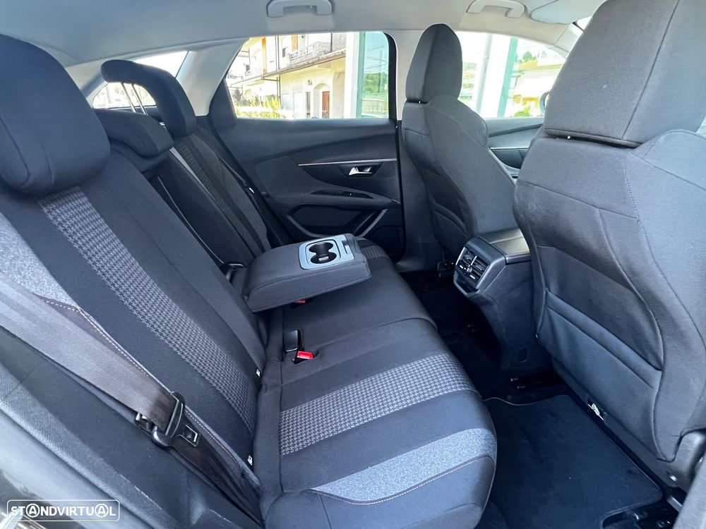 Peugeot 3008 1.5 BlueHDi Active Pack - 19