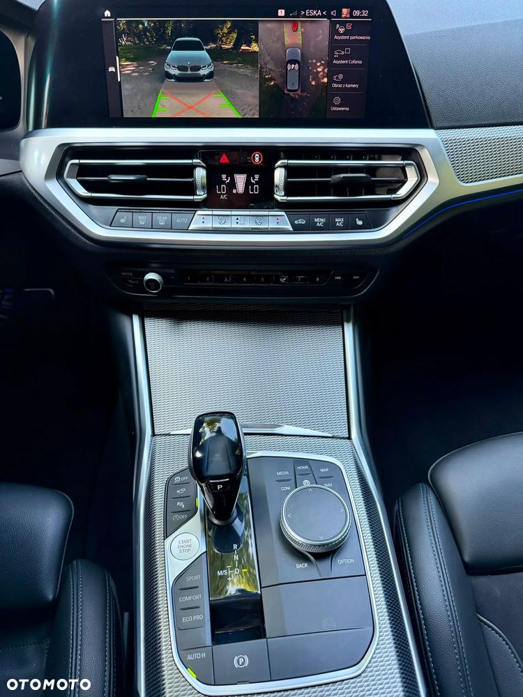 BMW Seria 3 318d M Sport - 19