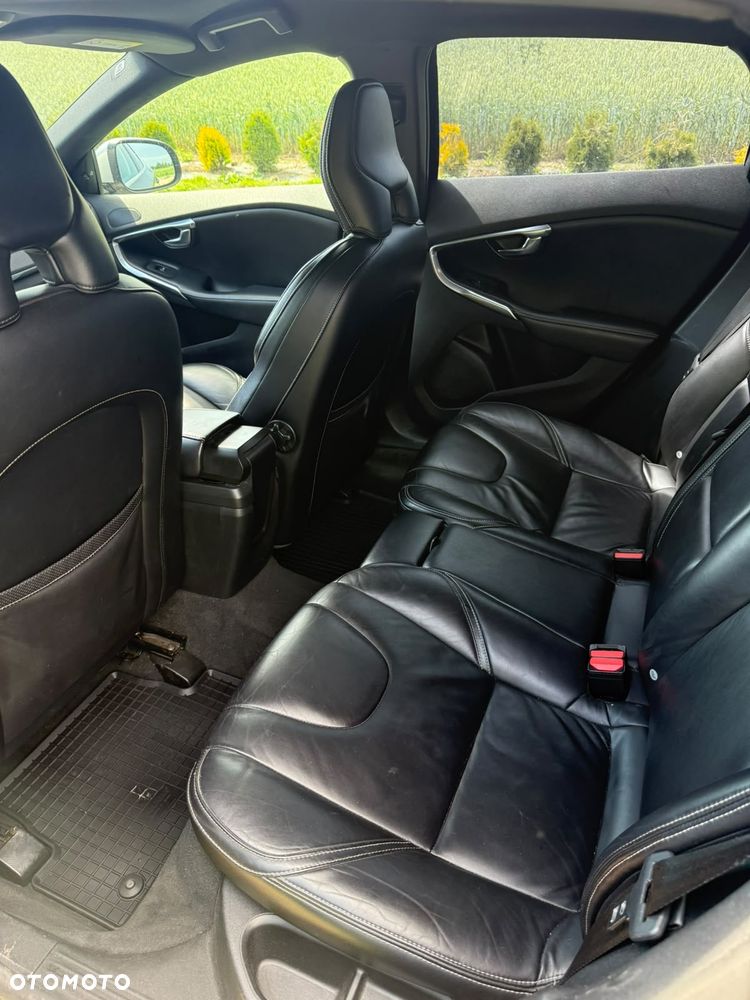 Volvo V40 D2 Drive-E R-Design Kinetic - 6