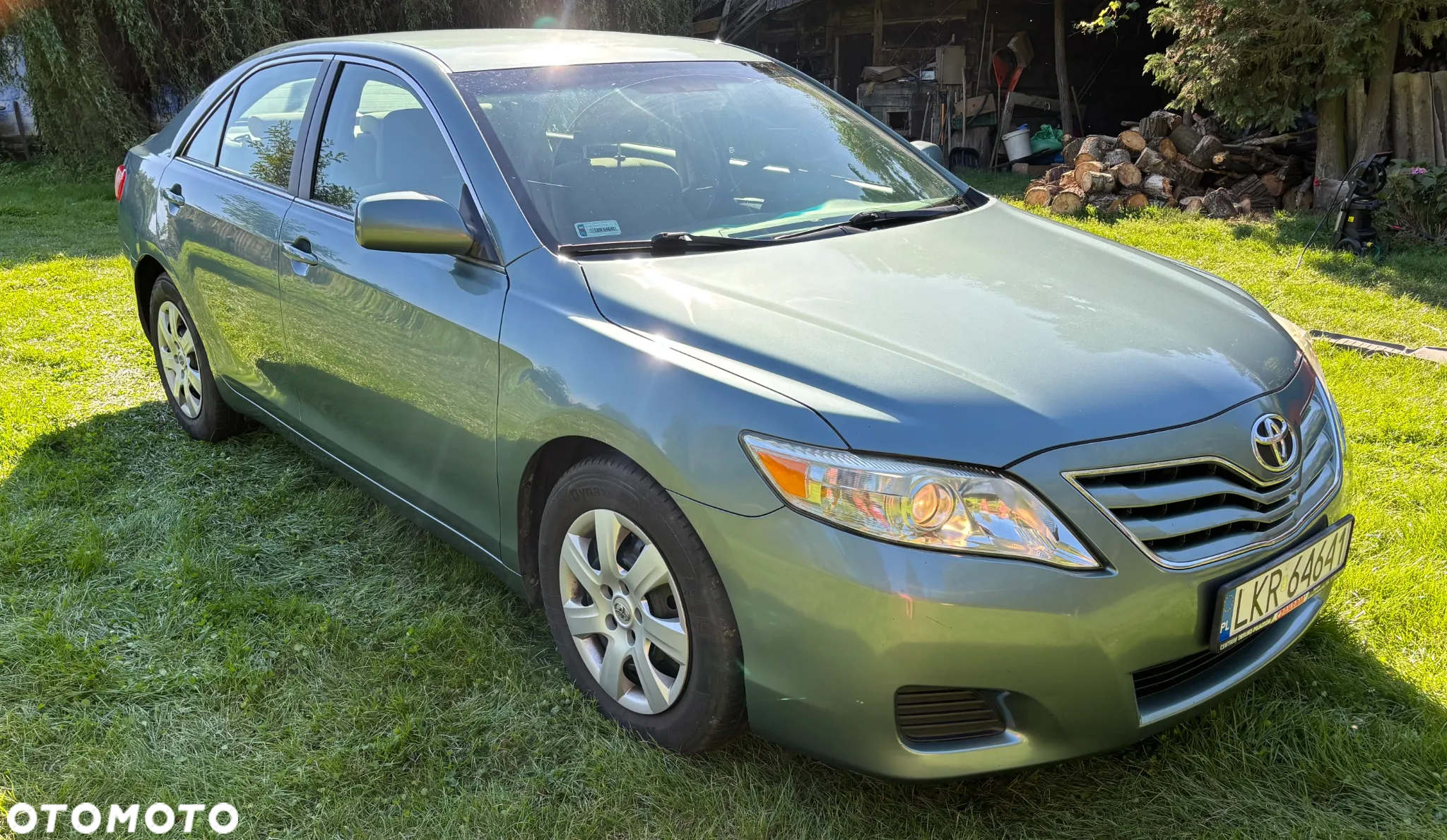 Toyota Camry 2.5 LE - 11