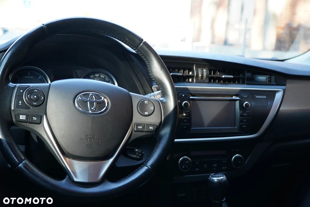 Toyota Auris 2.0 D-4D Comfort - 12