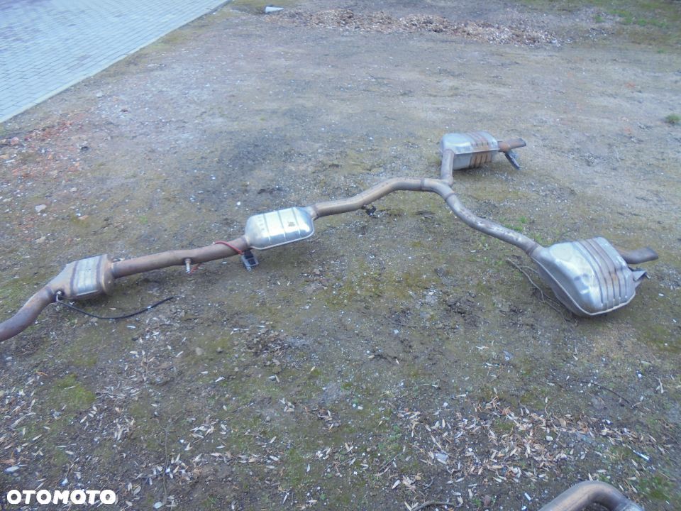 MERCEDES E KLASA W213 TLUMIK WYDECH 2,0 CGI BENZYNA - 1